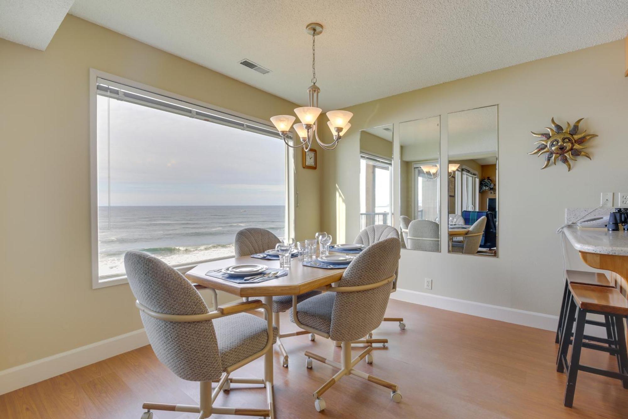 Comfortable Lincoln City Condo With Patio And Views! Extérieur photo